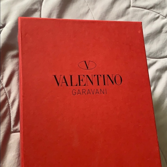 Nude Valentino kitten heel sandal - Picture 6 of 6